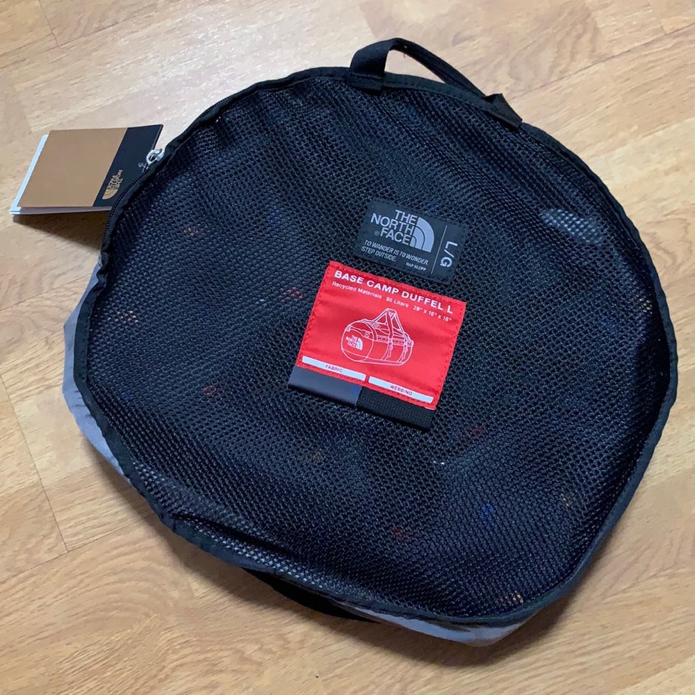 NWT The North Face Base Camp Duffel, Large